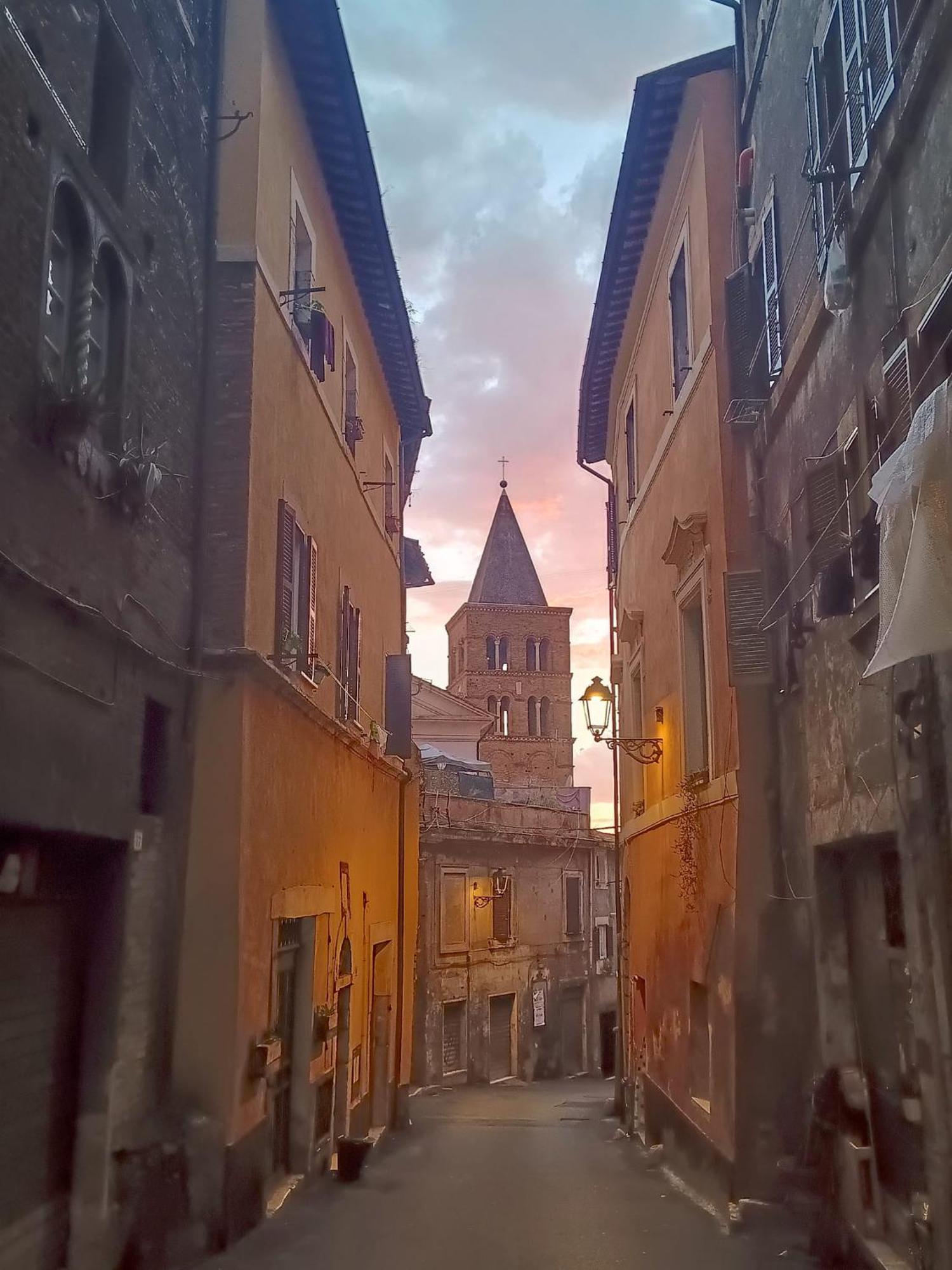 Tivoli Old Town - Casa Nel Quartiere Medioevale Lägenhet Exteriör bild